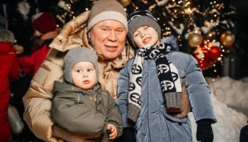 Анатолий Кучерена показал фото с сыновьями
