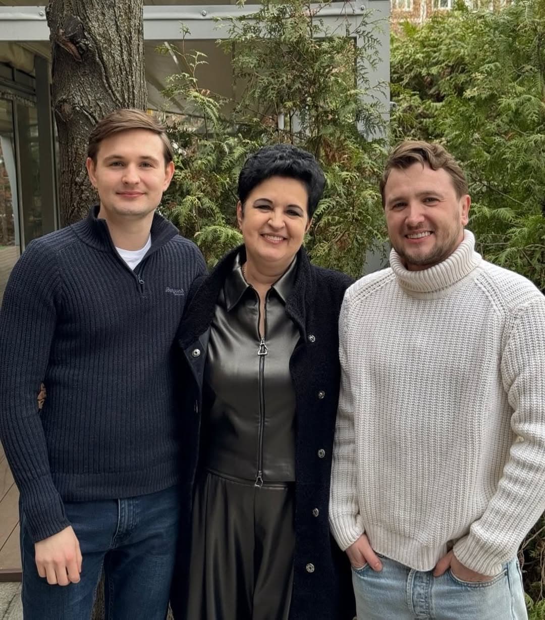Елена Голунова с сыновьями