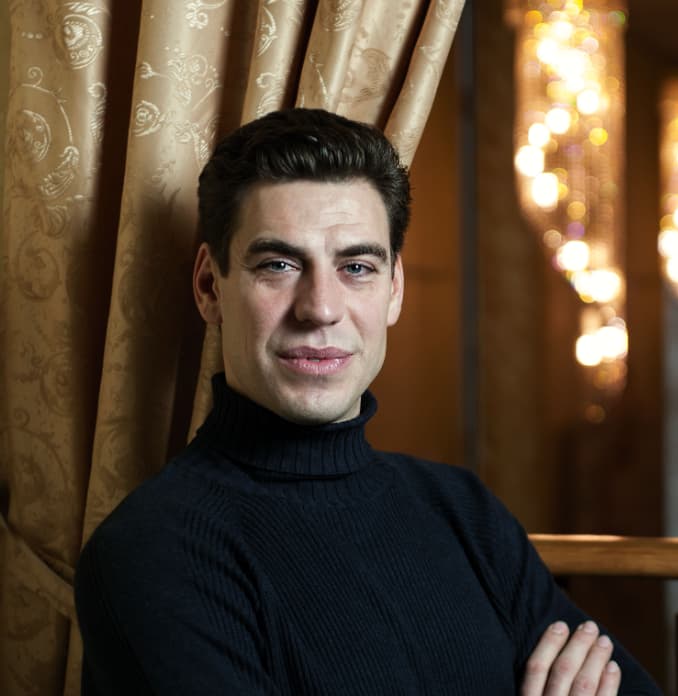 Дмитрий Дюжев
