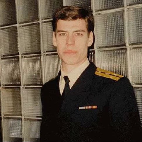 Дмитрий Дюжев